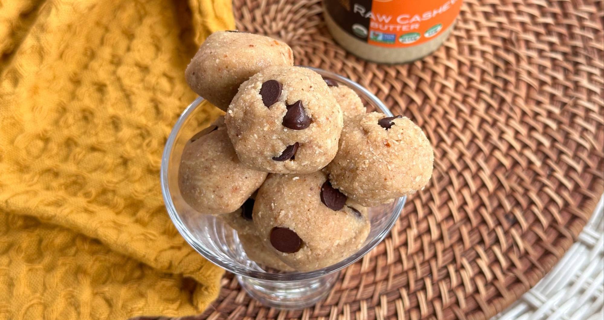 Cookie dough protein balls with Chocolate chips